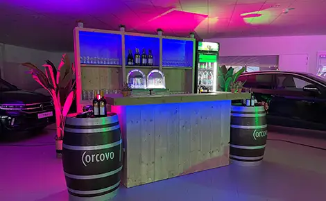 Complete bar set met LED sfeer verlichting te huur bij Mercurius Catering